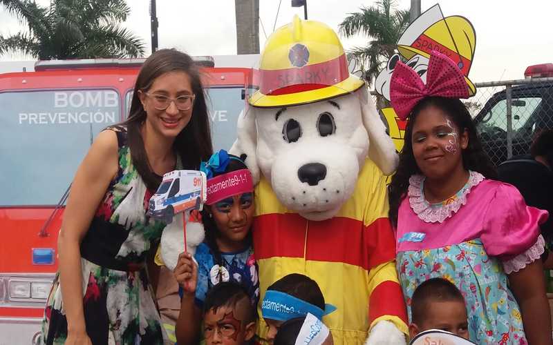 SPARKY LLEVA ALEGRÍA A LA FERIA DEL NIÑO Y LA NIÑA 2016