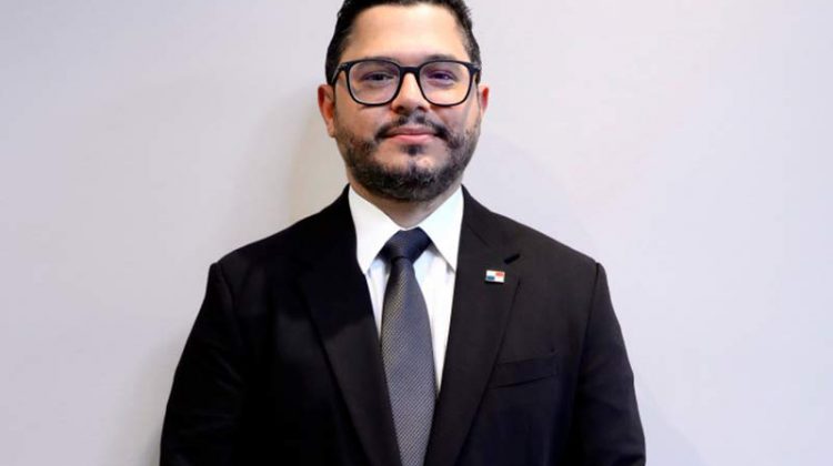 Presidente del Patronato del BCBRP es el Ministro de Gobierno, Roger Tejada B.